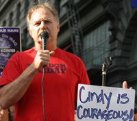 Nearly 1400 Vigils Planned in Solidarity with Cindy Sheehan