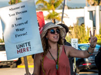 Workers Strike at Santa Cruz Dream Inn