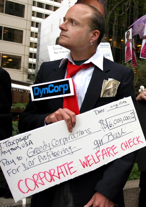 bechtel_-_mr_corp_welfare_reduced.jpg 