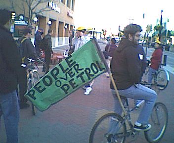 02-27-2004-critical-mass-org-modesto09.jpg 