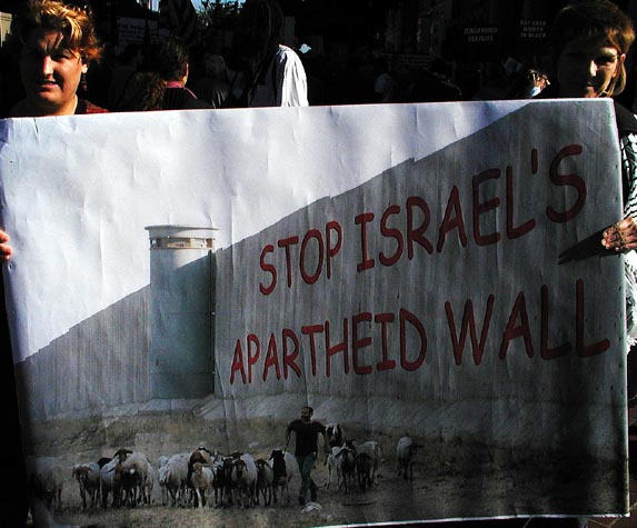 11_apartheid_wall.jpg 