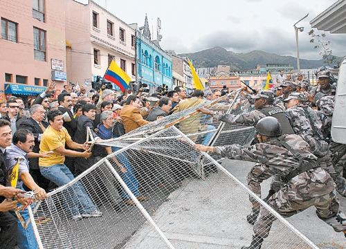 http://www.indybay.org/uploads/2005/04/08/resistencia.jpg