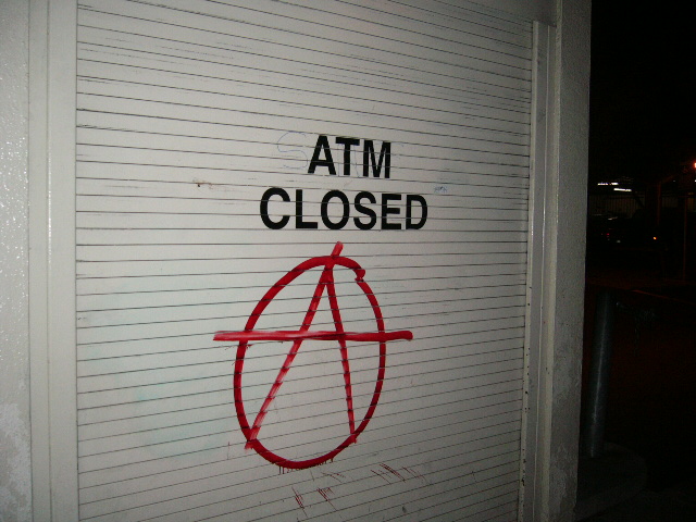 wells-fargoatm-closed.jpg 