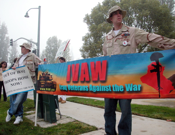 ivaw_10-21-05.jpg 