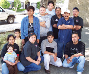 2006-05-04-workers.jpg 