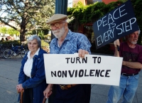 200_nonviolence_8-7-06.jpg