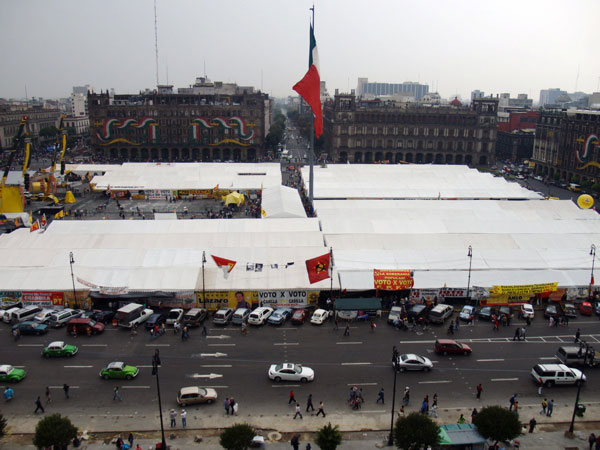 zocalo_8-19-06.jpg 