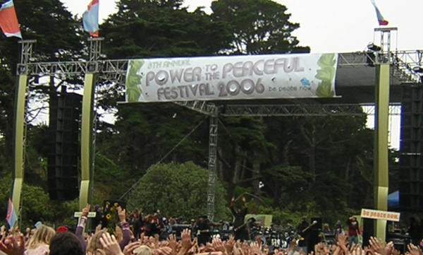 fullstagewithfranti.jpg
