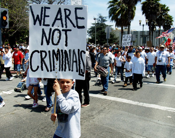 not-criminales_5-1-06.jpg 