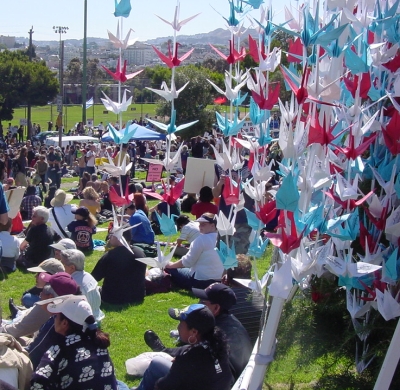 sf_protesters_2005.jpg 