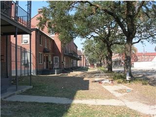 the_shuttered_850_units_of_the_lafitte_housing_development.jpg 