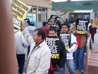 human_rights_day_protest-az_aflcio_vs_verizon_phx_az_12-10-07_rally_7.jpg