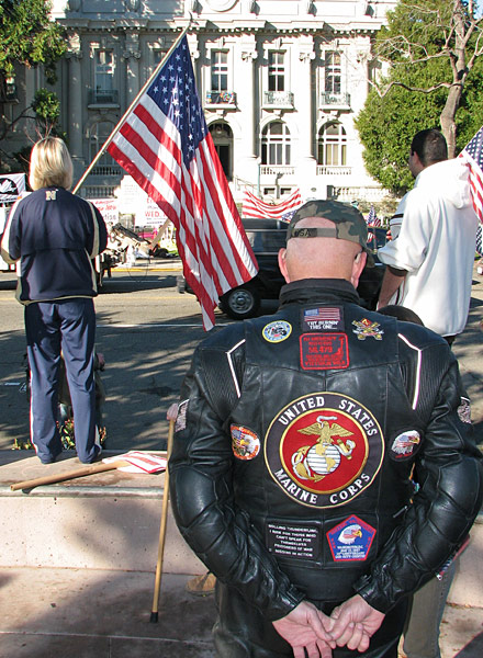 04-096-biker.jpg 