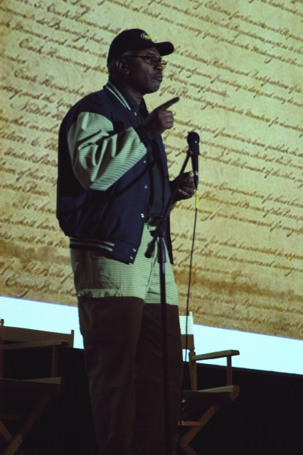 640_town_hall_clarence_thomas.jpg
original image ( 2000x3000)