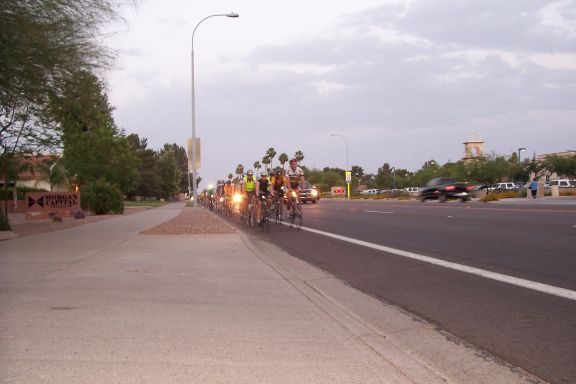 ride_of_silence_bicyclists_tempe_5-21-08_ride_1.jpg 