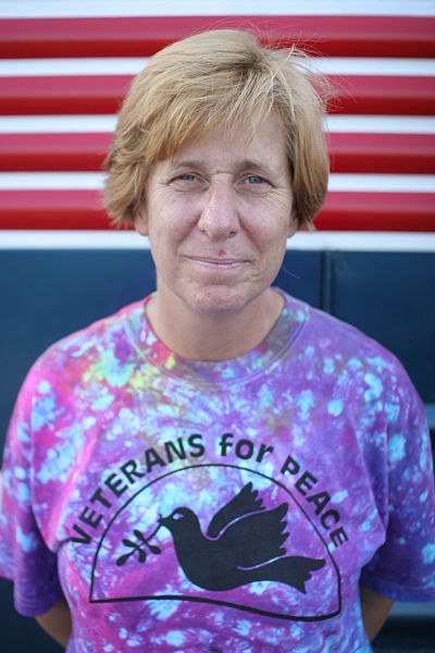 400px-cindy_sheehan_vfp_1.jpg 