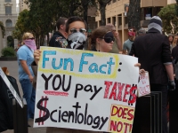 200_scientology_demo_july_12_010.jpg