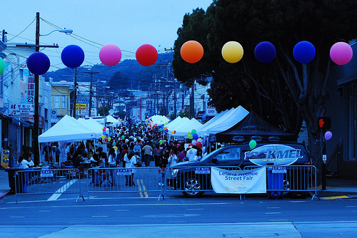 leland_ave_street_fair_2007.jpg 