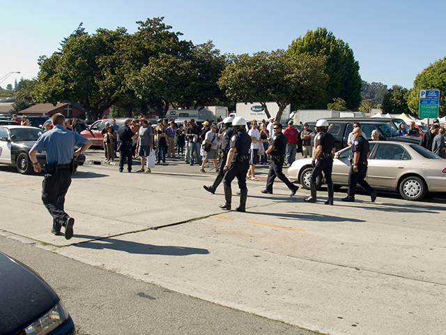 cops3_9-17-08.jpg 