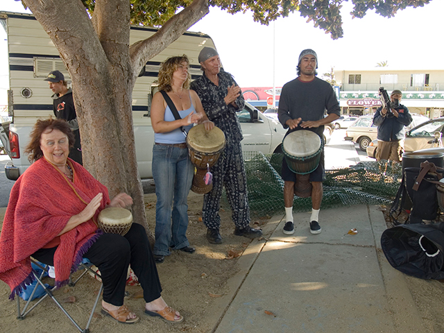 drumming_9-17-08.jpg 