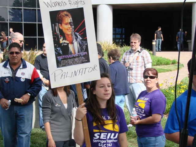 640_100508-demo-seiu-small.jpg 