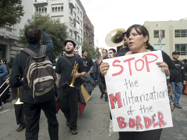 border-militarization_10-31-08.jpg 