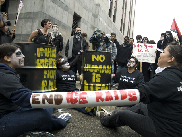 end-ice-raids_10-31-08.jpg 