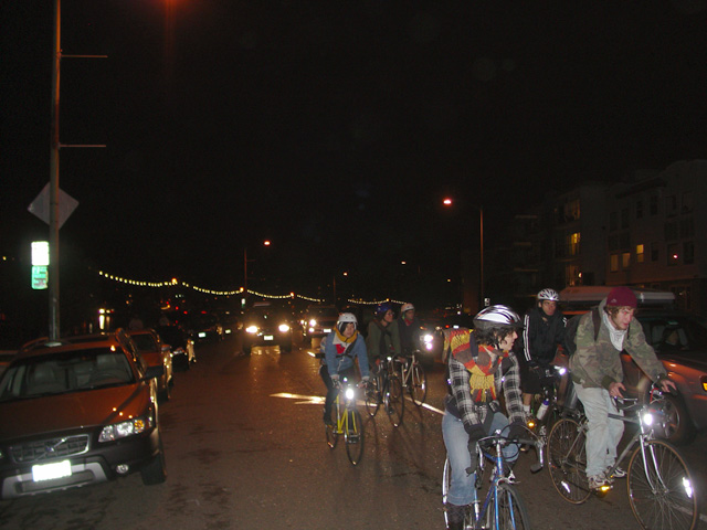 oaklandcriticalmass_0206090645_2.jpg 