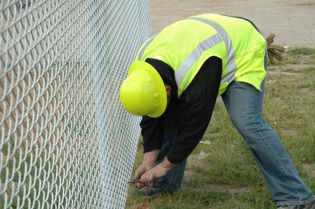 640_union_pacific_fence.jpg 