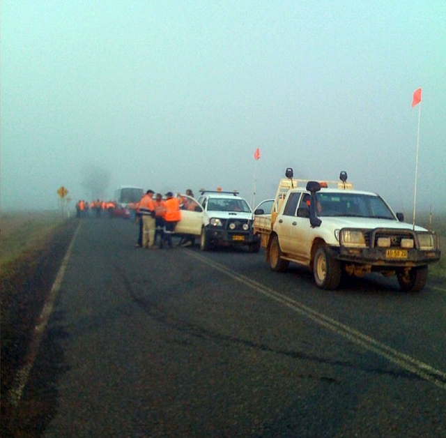 640_mine-workers-blockade.jpg original image ( 892x876)