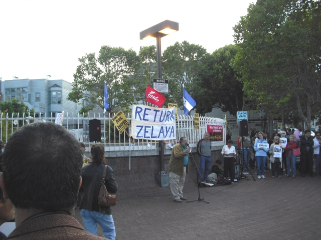 640_hondurasbart_070109.jpg original image ( 2304x1728)