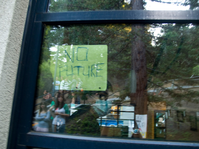 ucsc-occupation_30_9-24-09.jpg 