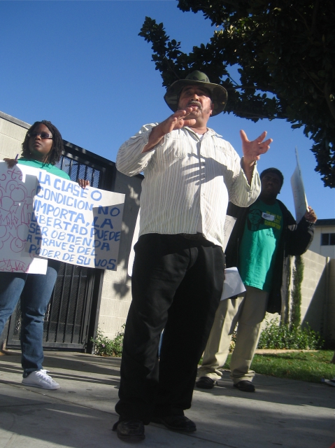640_ward1spanspeaksign.jpg