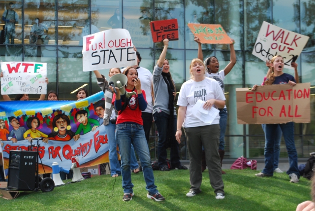 640_demonstration_fresno_2009_1.jpg 