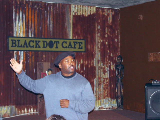 fredhamptionjr_blackdotcafe_110709.jpg 