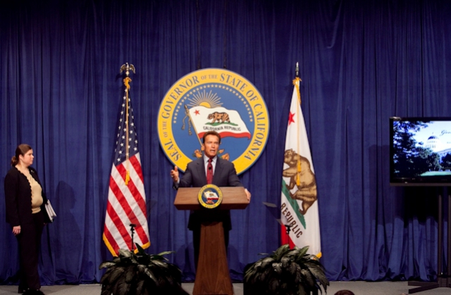 640_010810budget.jpg original image ( 641x420)