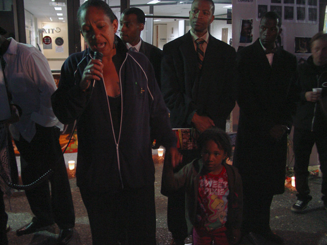 oscargrant-allpolicevictims-vigil_0601102057_2.jpg 