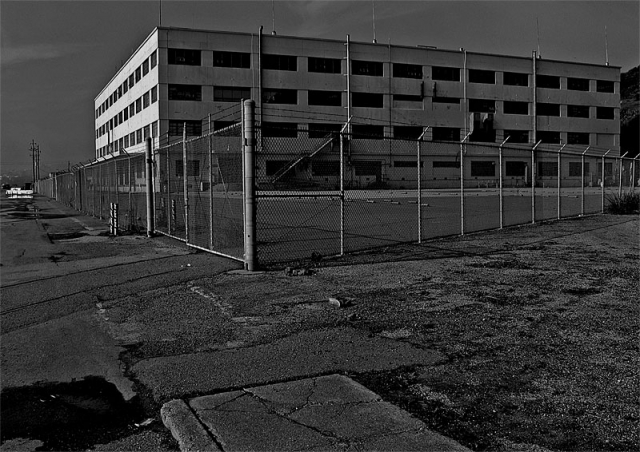 640_hunters_point_emptyyard.jpg