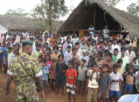 manik_farm_camp_for_internally_displaced_ethnic_tamils_in_vavuniya.jpg 