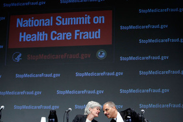 holder_sebelius_convene_national_summit_health_afrb45_zb3am.jpg 