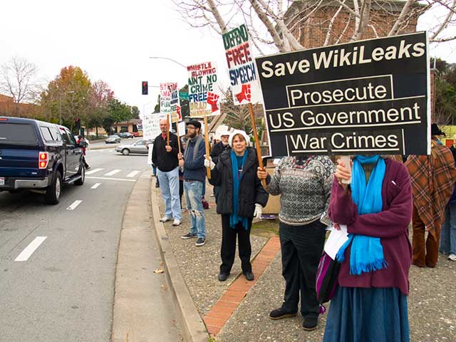 save-wikileaks_1-8-11.jpg 