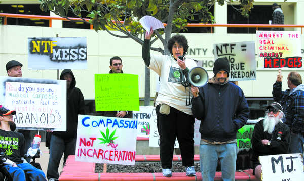 slo-marijuana-protest.jpg 