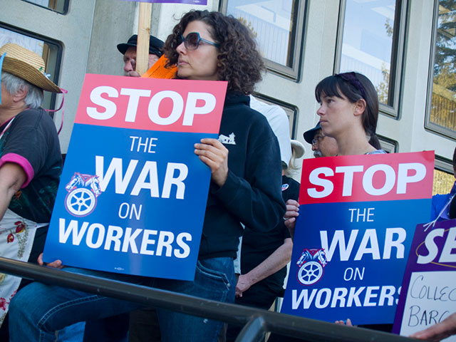 stop-war-on-workers_4-4-11.jpg 
