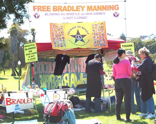 freebradleymanning.jpg 