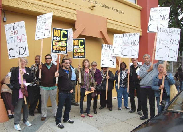 640_retirees_celebrate_successful_picket.jpg 