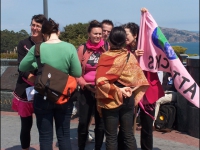 200_110911ggbridgecodepink6525.jpg original image ( 640x489)