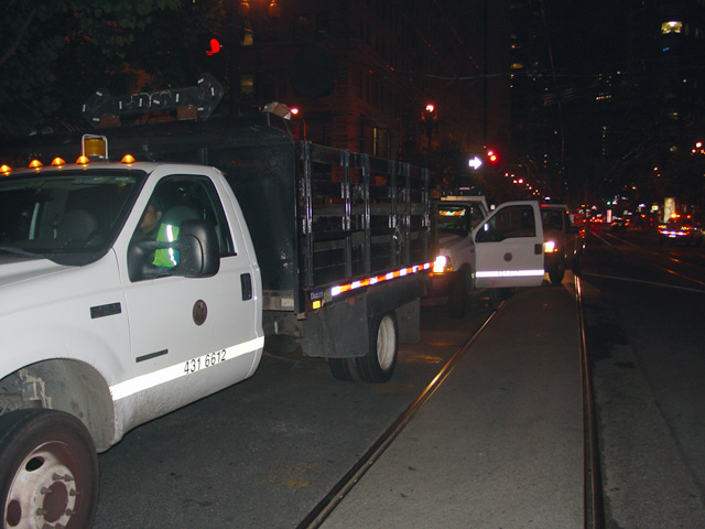 occupysf_policeraid_100611011849.jpg 