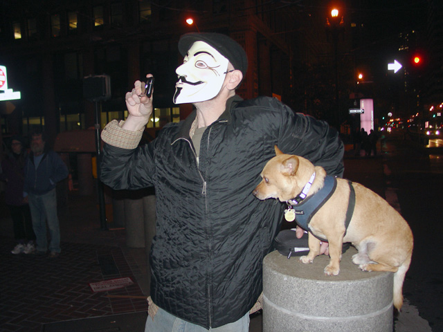 occupysf_policeraid_100611014048.jpg 