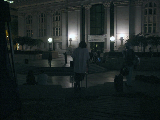 occupyoakland_day004-camp_101311234112.jpg 