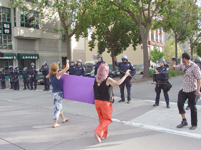 occupyoakland_day005_101411163649.jpg 